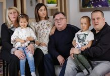 “Eto mene brzo kod tebe, stari moj”: Supruga Halida Bešlića kroz suze oprostila se od životne ljubavi "Eto mene brzo kod tebe, stari moj": Supruga Halida Bešlića kroz suze oprostila se od životne ljubavi