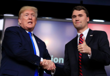 SAD ukinule vize šestorici stranih državljana zbog komentara na društvenim mrežama o atentatu na Čarlija Kirka SAD ukinule vize šestorici stranih državljana zbog komentara na društvenim mrežama o atentatu na Čarlija Kirka