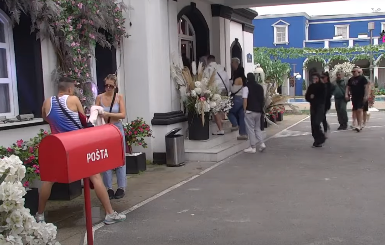 Panika u Bjeloj kući: Veliki šef izdao hitno naređenje – učesnici imaju samo nekoliko minuta! Panika u Bjeloj kući: Veliki šef izdao hitno naređenje – učesnici imaju samo nekoliko minuta!