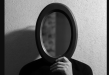 POUČNA PRIČA!! Nestali odrazi – istinita legenda o kući u Ulici kestena POUČNA PRIČA!! Nestali odrazi – istinita legenda o kući u Ulici kestena