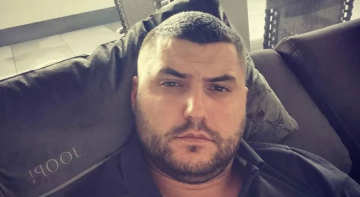 Zavirite u dom Asmina Durdžića – luksuz, bazen i mir koji su oduševili sve gledaoce ‘Rijaliti rešetanja’! Zavirite u dom Asmina Durdžića – luksuz, bazen i mir koji su oduševili sve gledaoce ‘Rijaliti rešetanja’!