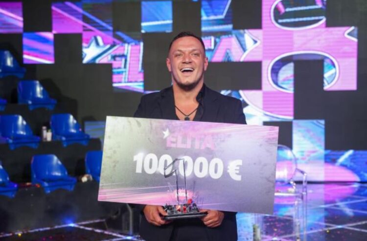 Potvrđeno sa Pinka! Gastoz stiže u Šimanovce za tačno 8 sati – sledi potpuni haos u “Eliti”! Potvrđeno sa Pinka! Gastoz stiže u Šimanovce za tačno 8 sati – sledi potpuni haos u “Eliti”!