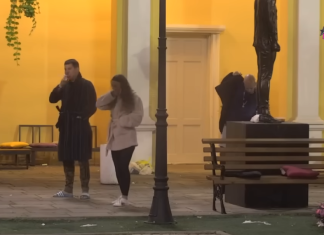 ŠOK u Eliti: Ivan tvrdi da mu je Bebica nudio 5.000 da blati Filipa Đukića! ŠOK u Eliti: Ivan tvrdi da mu je Bebica nudio 5.000 da blati Filipa Đukića!