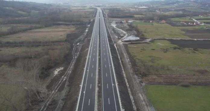 HOROR NA AUTOPUTU: Beba poginula na licu mjesta, drugi sudar nakon samo 3 sata! HOROR NA AUTOPUTU: Beba poginula na licu mjesta, drugi sudar nakon samo 3 sata!