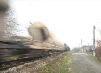 Strava na Blažuju: Pješak poginuo pod točkovima voza – policija istražuje Strava na Blažuju: Pješak poginuo pod točkovima voza – policija istražuje
