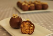 Slatka magija: Kako pripremiti savršene bombice sa šljivama i čokoladom Ukusi su kao priče – svaki nosi svoju čaroliju, porijeklo i miris djetinjstva. Ako volite da istražujete jela iz različitih krajeva, učite o tradiciji kroz recepte i otkrivate neodoljive kombinacije ukusa, ne propustite ostale tekstove iz naše kategorije Svijet Ukusa. Svaki dan vas čeka nova doza inspiracije – na tanjiru!