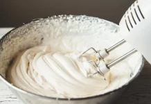 Kako napraviti savršen šlag: Mekan, pjenast i prava poslastica za svaku tortu! Kako napraviti savršen šlag: Mekan, pjenast i prava poslastica za svaku tortu!