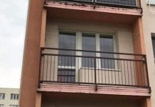 Šta je ovo na balkonu?! Fotografija iz Češke postala viralna za par sati! Šta je ovo na balkonu?! Fotografija iz Češke postala viralna za par sati!