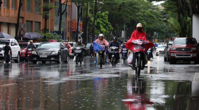 Najgore poplave u godinama: Turistički raj pretvoren u blatni košmar Najgore poplave u godinama: Turistički raj pretvoren u blatni košmar