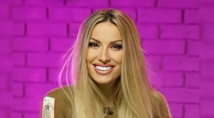 Ušla u petu deceniju, a izgleda nikad bolje: Rada Manojlović bez filtera „Ne bih se bunila da imam manje godina“ Ušla u petu deceniju, a izgleda nikad bolje: Rada Manojlović bez filtera „Ne bih se bunila da imam manje godina“