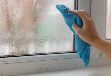 Vlaga na prozorima nije bezazlena: tihi problem koji uništava vaš dom zimi Vlaga na prozorima nije bezazlena: tihi problem koji uništava vaš dom zimi