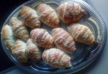 Najmekše Hrenovke u Lisnatom Tijestu: Recept Koji Uvijek Uspije i Osvaja Na Prvi Zalogaj Najmekše Hrenovke u Lisnatom Tijestu: Recept Koji Uvijek Uspije i Osvaja Na Prvi Zalogaj