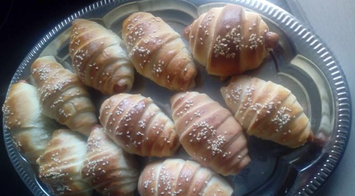 Najmekše Hrenovke u Lisnatom Tijestu: Recept Koji Uvijek Uspije i Osvaja Na Prvi Zalogaj Najmekše Hrenovke u Lisnatom Tijestu: Recept Koji Uvijek Uspije i Osvaja Na Prvi Zalogaj