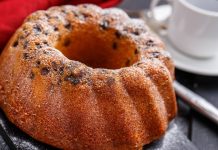 Kuglof sa grožđicama – savršen domaći kolač za svaku priliku Kuglof sa grožđicama – savršen domaći kolač za svaku priliku