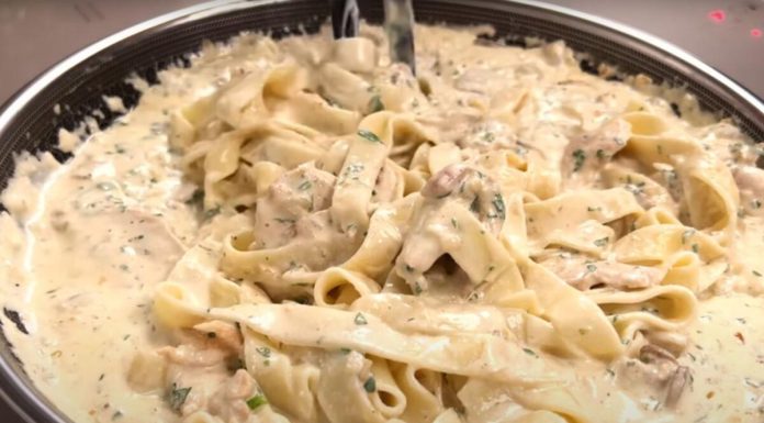 Najbolje kremaste tagliatelle s piletinom – ručak gotov za 20 minuta Najbolje kremaste tagliatelle s piletinom – ručak gotov za 20 minuta