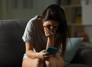 Životna ispovijest koja boli: Voljela sam ga, a on je napravio dijete mojoj majci:„Srušio mi se cijeli svijet“ Životna ispovijest koja boli: Voljela sam ga, a on je napravio dijete mojoj majci:„Srušio mi se cijeli svijet“