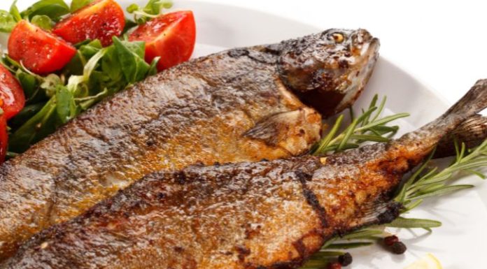 Kako pripremiti ribu kao iz starih kuhinja – bez brašna i pohovanja Kako pripremiti ribu kao iz starih kuhinja – bez brašna i pohovanja