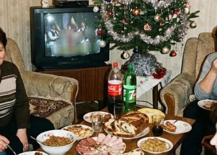 „Ovako se nekada slavila Nova godina i svi tvrde da smo bili srećniji“ - Fotografije iz bivše Jugoslavije koje bude nostalgiju, ali… „Ovako se nekada slavila Nova godina i svi tvrde da smo bili srećniji“: Fotografije iz bivše Jugoslavije koje bude nostalgiju, ali…