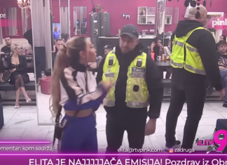 Diskvalifikacija na pomolu? Brutalni incident potresao Belu kuću,Obezbeđenje pomoglo Aniti da udari Aneli?! Diskvalifikacija na pomolu? Brutalni incident potresao Belu kuću,Obezbeđenje pomoglo Aniti da udari Aneli?!