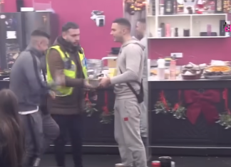 Na Božić obezbjeđenje ušlo u Belu kuću zbog Anđela i Terze: Ranković pokazao kakav je čovjek Na Božić obezbjeđenje ušlo u Belu kuću zbog Anđela i Terze: Ranković pokazao kakav je čovjek