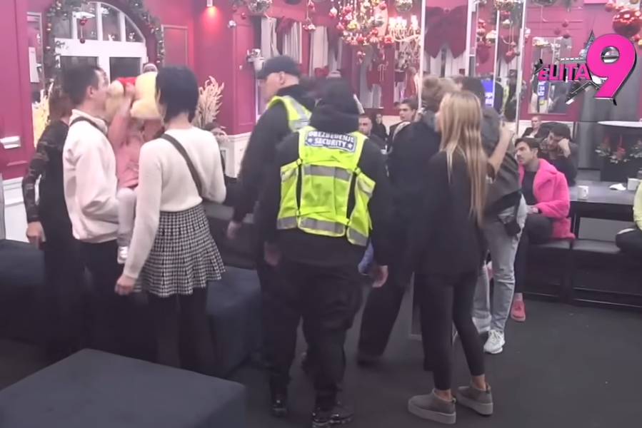 Obračun Grofice i Hanine porodice zapalio Belu kuću:„Slušaj me ti, veštice,Moje dijete dirati nećeš!! Obračun Grofice i Hanine porodice zapalio Belu kuću:„Slušaj me ti, veštice,Moje dijete dirati nećeš!!