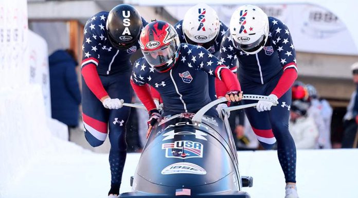 Horor na ledu u St. Moritzu: Američki bobista jurio 120 km/h potpuno sam nakon odustajanja trojice kolega.(VIDEO) Horor na ledu u St. Moritzu: Američki bobista jurio 120 km/h potpuno sam nakon odustajanja trojice kolega.(VIDEO)