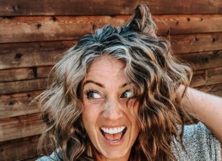 Riješite se sijedi bez farbe iz kutije: Prirodni trikovi koje žene sve češće biraju Riješite se sijedi bez farbe iz kutije: Prirodni trikovi koje žene sve češće biraju