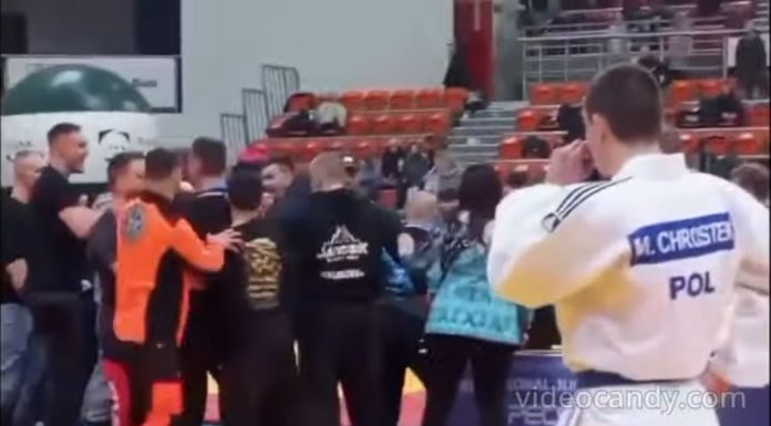 Sukob na džudo turniru u Poljskoj: Izraelski treneri fizički napali učesnike nakon skandiranja „Slobodna Palestina“ Sukob na džudo turniru u Poljskoj: Izraelski treneri fizički napali učesnike nakon skandiranja „Slobodna Palestina“