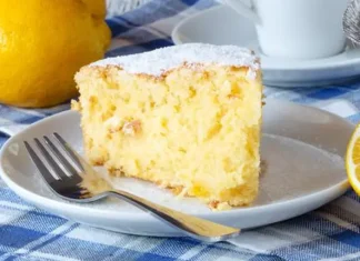 Sočni kolač s jogurtom i limunom – jednostavan, mirisan i mekan Sočni kolač s jogurtom i limunom – jednostavan, mirisan i mekan