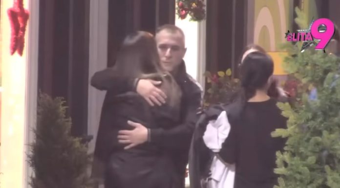 Nalet strasti koji niko nije očekivao: Kačavenda i Miki bez kočnica (VIDEO) Nalet strasti koji niko nije očekivao: Kačavenda i Miki bez kočnica (VIDEO)