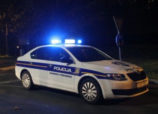 Nova godina u crnom: Petnaestogodišnjakinja teško povrijeđena, vozač pobjegao Nova godina u crnom: Petnaestogodišnjakinja teško povrijeđena, vozač pobjegao