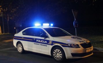 Nova godina u crnom: Petnaestogodišnjakinja teško povrijeđena, vozač pobjegao Nova godina u crnom: Petnaestogodišnjakinja teško povrijeđena, vozač pobjegao