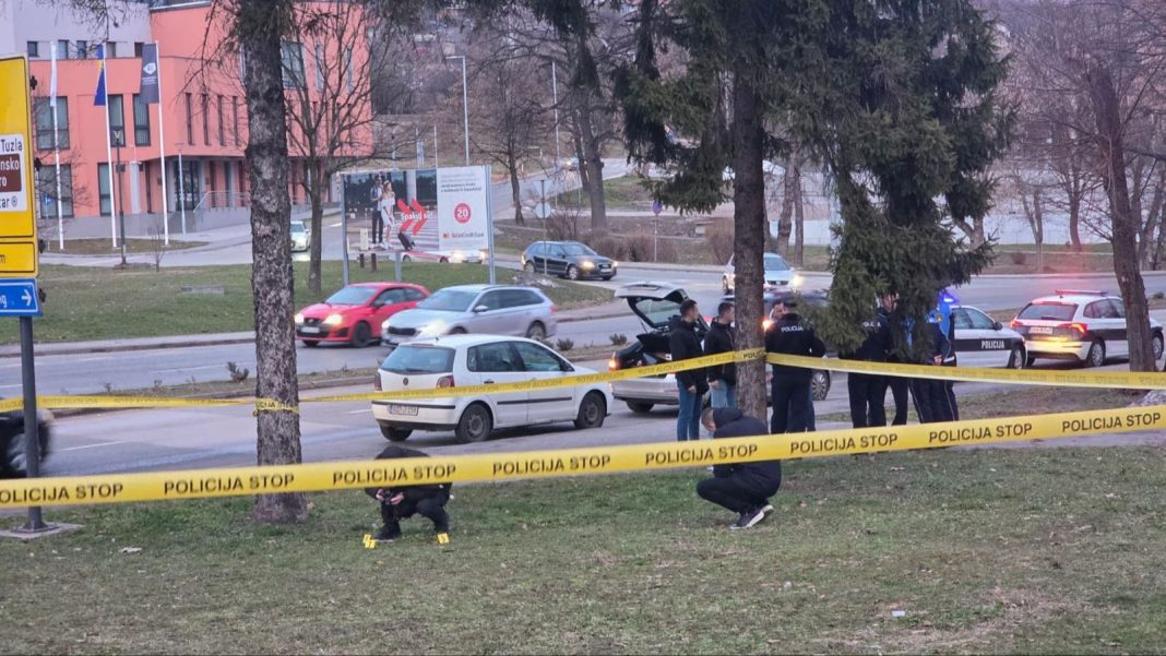 INCIDENT U SRCU TUZLE: Brutalan obračun kod Trga slobode, jedna osoba teško povrijeđena