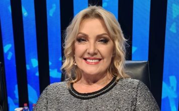 Drama u porodici Snežane Đurišić: Sin brutalno pretučen, pevačica prekinula ćutanje! Drama u porodici Snežane Đurišić: Sin brutalno pretučen, pevačica prekinula ćutanje!