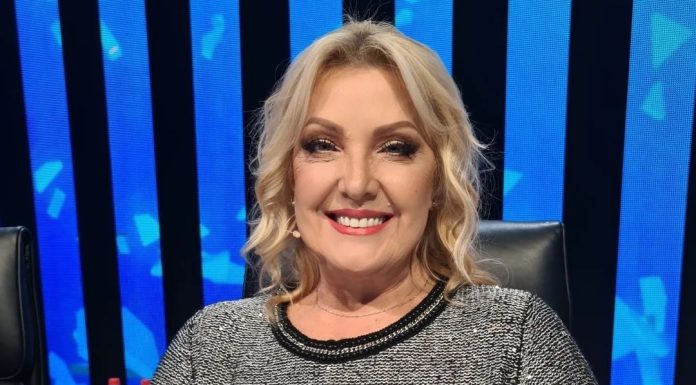 Drama u porodici Snežane Đurišić: Sin brutalno pretučen, pevačica prekinula ćutanje! Drama u porodici Snežane Đurišić: Sin brutalno pretučen, pevačica prekinula ćutanje!