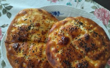 RAMAZANSKE LEPINE KAO IZ PEKARE: Miris koji okuplja porodicu i budi duh iftara RAMAZANSKE LEPINE KAO IZ PEKARE: Miris koji okuplja porodicu i budi duh iftara