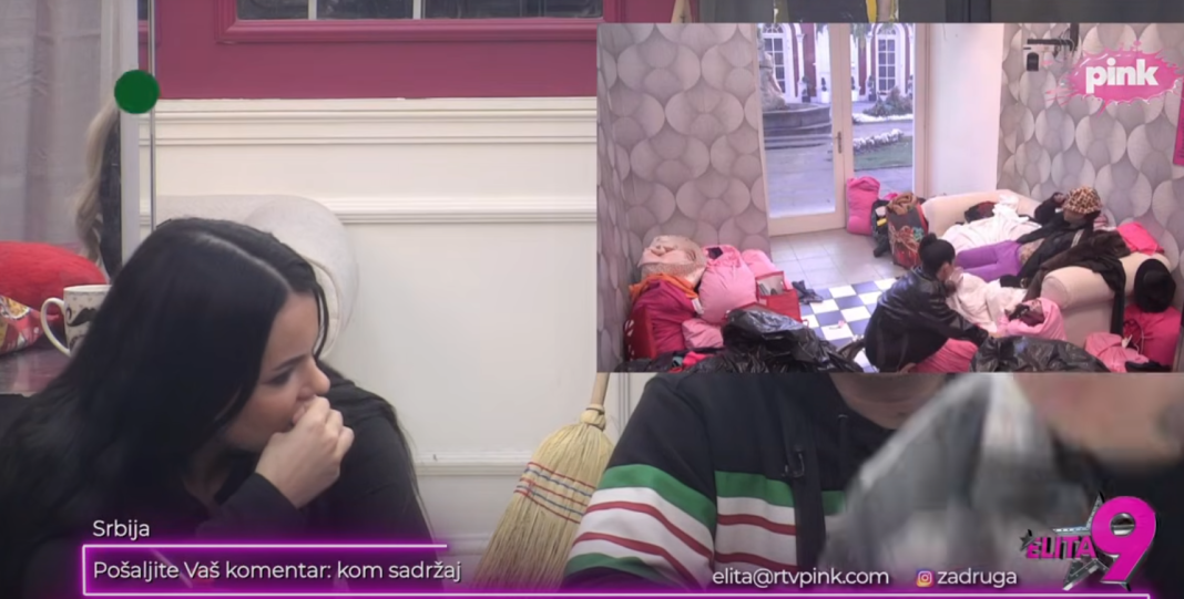 KAKAV BLAM! Jovanu razapeli zbog Đukića – nakon “izdaje” Maje uslijedila kopija scene iz rehaba, osude pljušte sa svih strana! (VIDEO) KAKAV BLAM! Jovanu razapeli zbog Đukića – nakon “izdaje” Maje uslijedila kopija scene iz rehaba, osude pljušte sa svih strana! (VIDEO)