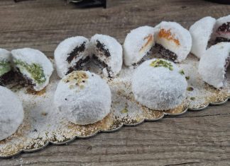 Raj za sladokusce: Domaće kokos kugle s iznenađujućim punjenjima Raj za sladokusce: Domaće kokos kugle s iznenađujućim punjenjima