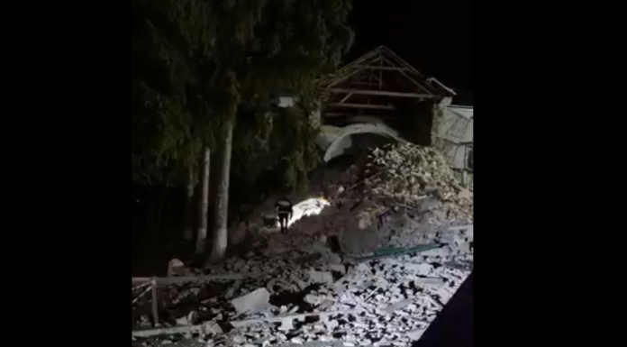 Urušio se toranj star 500 godina: Drama u Rumuniji, povrijeđena policajka Urušio se toranj star 500 godina: Drama u Rumuniji, povrijeđena policajka