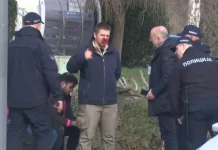 Batinaši na ulicama, policija bez reakcije: Izborni haos u više gradova