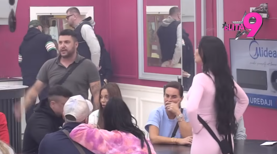 UNIJELA MU SE U LICE! Stanija razotkrila Asminovu NAJVEĆU TAJNU – ostao bez teksta! UNIJELA MU SE U LICE! Stanija razotkrila Asminovu NAJVEĆU TAJNU – ostao bez teksta!