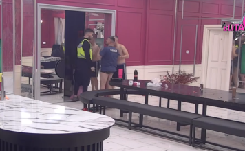 Procurio necenzurisan snimak sukoba sa obezbeđenjem! Bora Santana u ringu sa obezbeđenjem! Povređena kičma Procurio necenzurisan snimak sukoba sa obezbeđenjem! Bora Santana u ringu sa obezbeđenjem! Povređena kičma