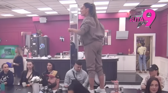 “Nisam zaljubljen u tebe!” Janjuš javno odbrusio Kačavendi, ona pobesnela i popela se na sto! “Nisam zaljubljen u tebe!” Janjuš javno odbrusio Kačavendi, ona pobesnela i popela se na sto!