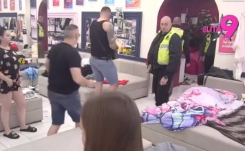 Rođendan pretvoren u haos: Jovana pocepala Janjuševe čestitke – obezbeđenje hitno reagovalo! Rođendan pretvoren u haos: Jovana pocepala Janjuševe čestitke – obezbeđenje hitno reagovalo!