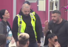 Obezbjeđenje na nogama! Asmin bijesan šutira po kući zbog Maje – Sofija i Maja u brutalnom ratu! (VIDEO) Obezbjeđenje na nogama! Asmin bijesan šutira po kući zbog Maje – Sofija i Maja u brutalnom ratu! (VIDEO)