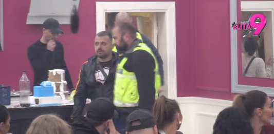 SKANDAL U PROGRAMU UŽIVO: Bora izgubio kontrolu pa skočio na Hanu, učesnici ga jedva zaustavili!