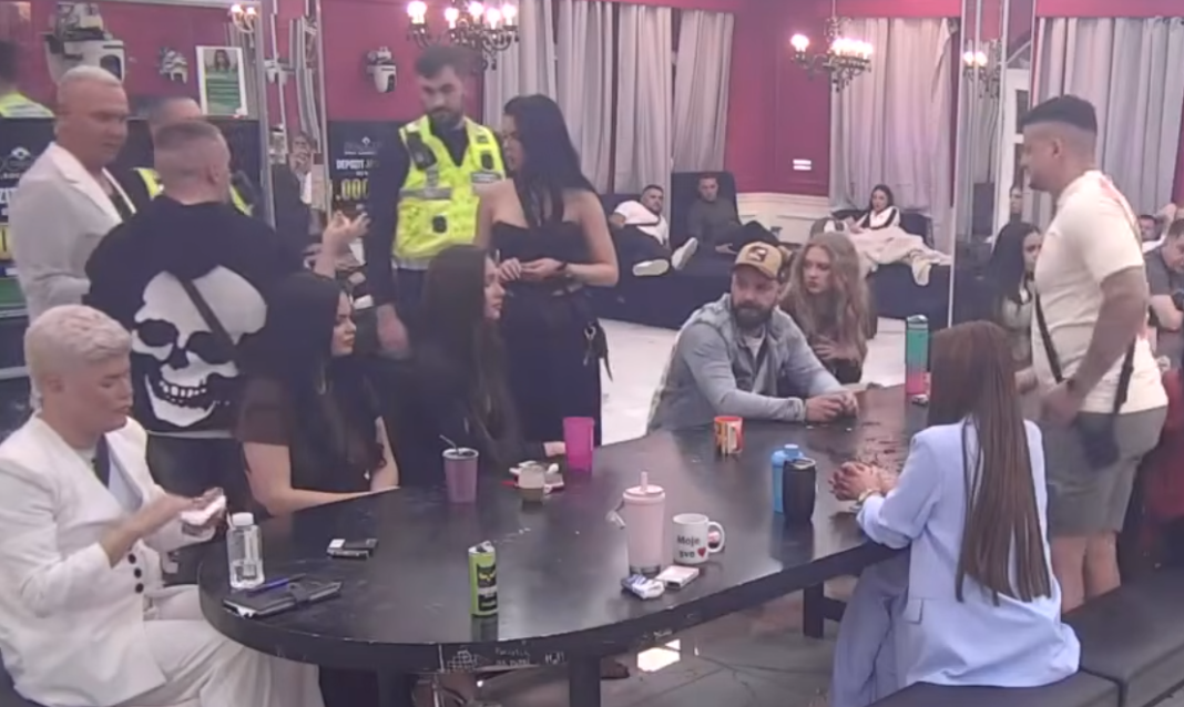 NAPAD U NOĆI ŠOKIRAO SVE: Anita saznala da je trudna, pa doživjela haos – obezbjeđenje hitno reagovalo!