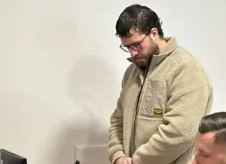 Presuda koja je potresla Tuzlu: Ahmed Kastrati dobio 10 godina za ubistvo Saše Vilušića Presuda koja je potresla Tuzlu: Ahmed Kastrati dobio 10 godina za ubistvo Saše Vilušića