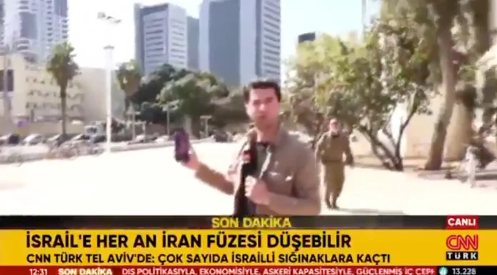 Prekinuto javljanje uživo iz Tel Aviva: Izraelske snage privele novinare CNN Türk-a Reporter CNN Türk javlja se uživo iz Tel Aviva tokom sigurnosne krize