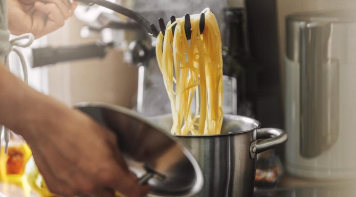 Stručnjak upozorio: Jedna greška pri kuhanju tjestenine može udvostručiti kalorije